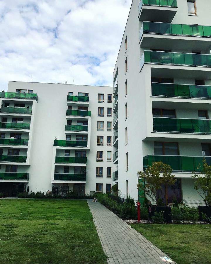 Shiraz Trio Apartament ワルシャワ エクステリア 写真